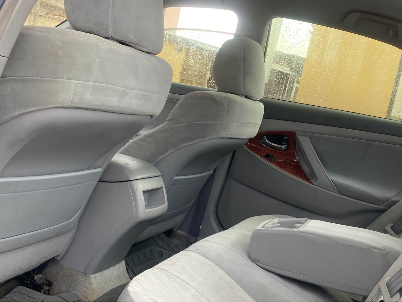 A picture of PRE OWNEDToyota Camry 08 V4 LE
