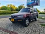 A picture of TOYOTA RAV4 OLD