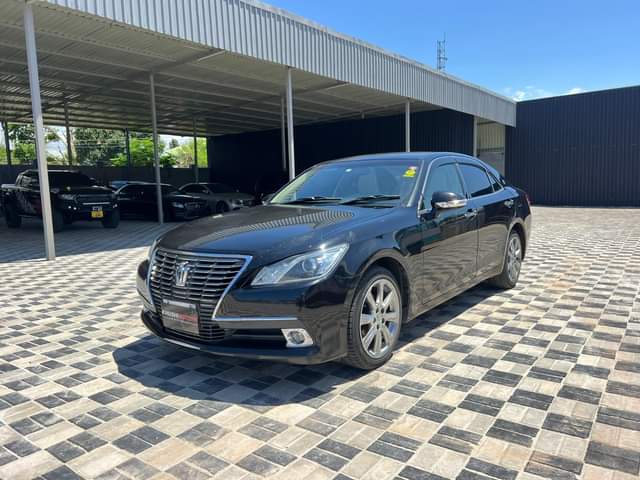 A picture of 2013 Toyota Crown Athlete