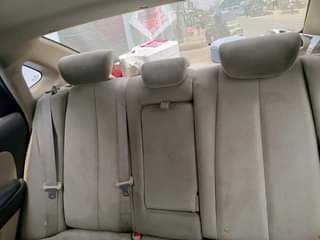 A picture of Hyundai Elantra 09