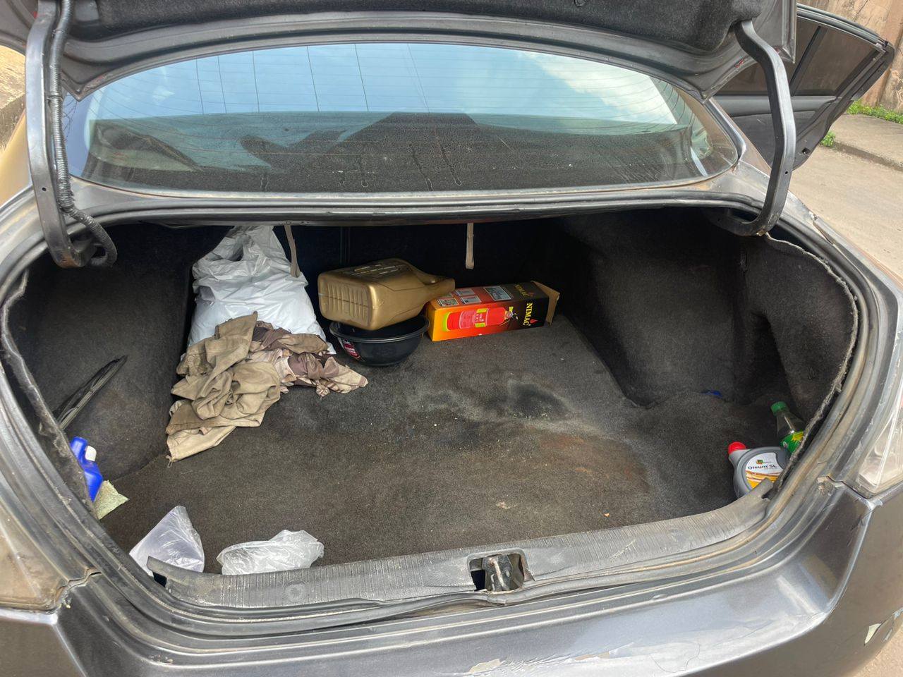 A picture of Nissan Altima 2010.