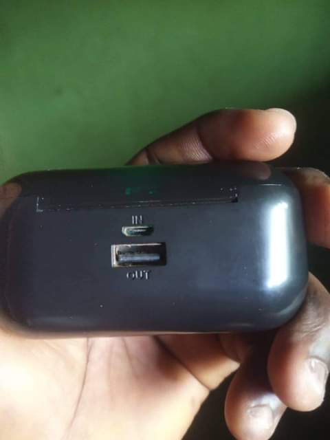 A picture of Ear pod