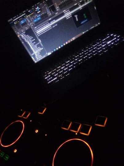 A picture of Numark pro 2