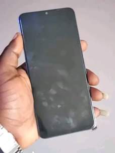 A picture of spark 10c clean GB 128 finger pembeni Charge Typc 200k