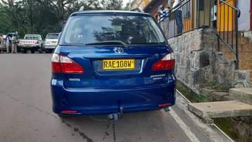 A picture of Toyota Avensis ya make 12M gusa ifite ibyangombwa byose 0789448107