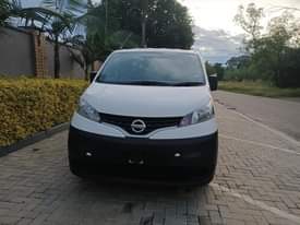 nissan nv200