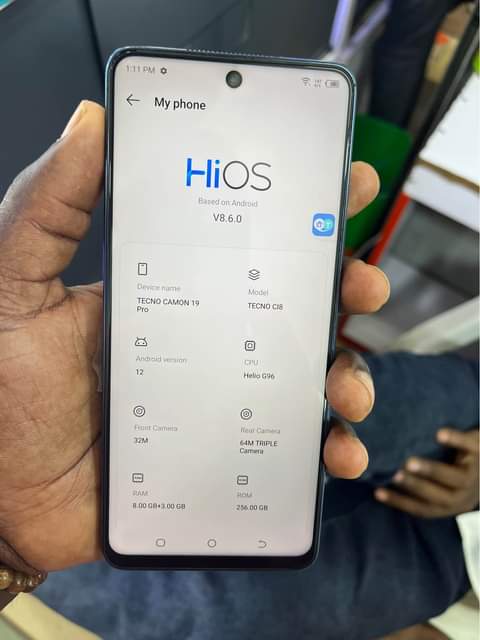 A picture of Cammon 19pro 256GB 440000shs 0757135026 in kampala