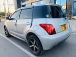 A picture of TOYOTA IST