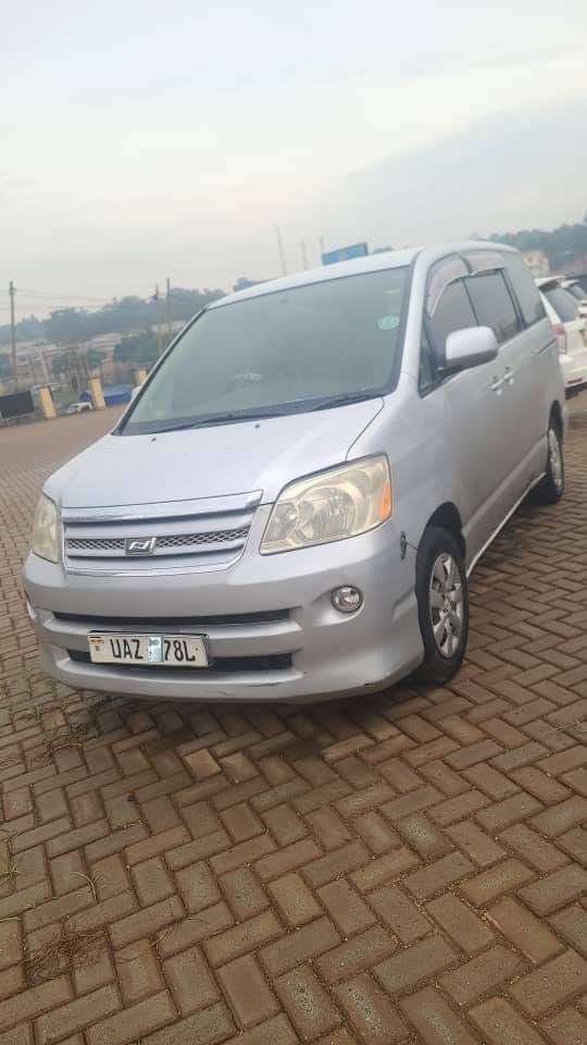 used toyota noah