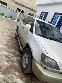 A picture of 2002 rx300