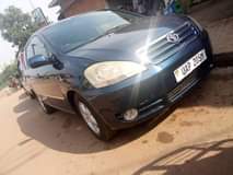 A picture of 2001 Toyota Ipsum