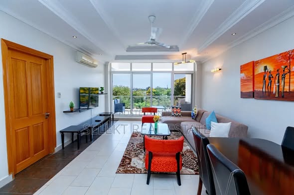A picture of Furnished 4bdrm Apartment in Oyster Bay for rent