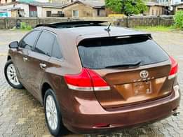 A picture of Reg 2011 Toyota venza first body pan 4plugs engine gear