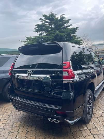 A picture of Very sharp foreign used 2023 Toyota Landcruiser Prado