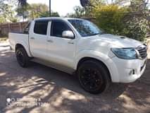 used toyota hilux