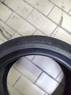 A picture of 275 40 18