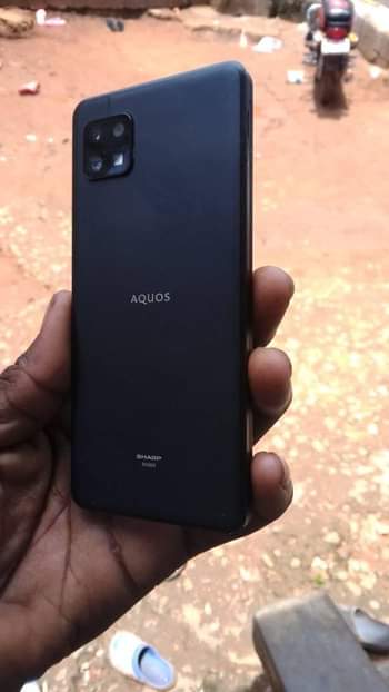 A picture of Aquos sense 6 64gb onscreen finger print 0707800374