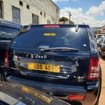 A picture of JEEP CHEROKEE 2010 32M