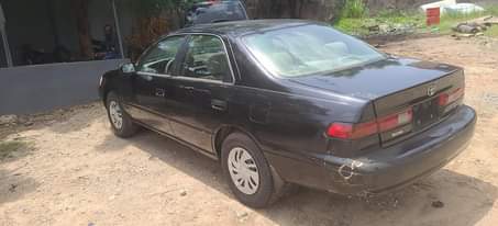 A picture of Toyota camry 1999