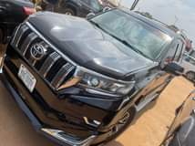 A picture of Lexus GX470 2007 model upgraded to Prado 2019 model