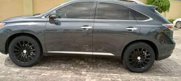 A picture of 2010 rx350