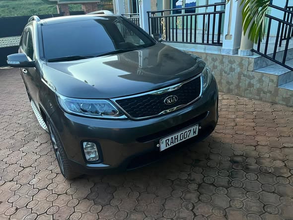 A picture of Kia Sorento ninshya 2012 automatic for 0788644943