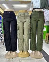 A picture of Cargo pants