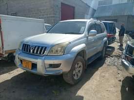 A picture of Prado Bei 19M Full documents Ac Engine....1kd 0713020919 Gari nzuri