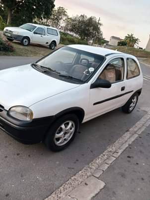 Vusi B.
