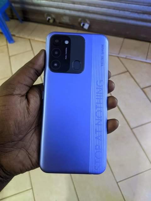 A picture of Tecno Spark 8 64gb 340k