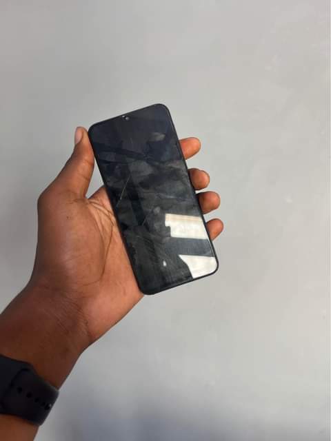 A picture of SAMSUNG A20E Gb32 99K Imenyooka mnoo