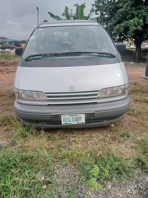 A picture of 1999 Toyota Previa Direct component