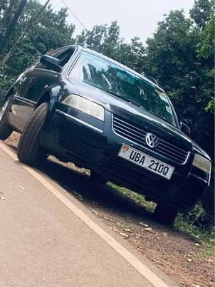 A picture of Volkswagen Golf passat