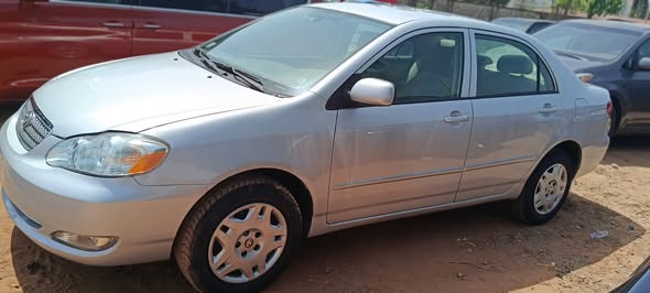 A picture of Toyota Corolla 2006 super grade untempered engine and gearbox