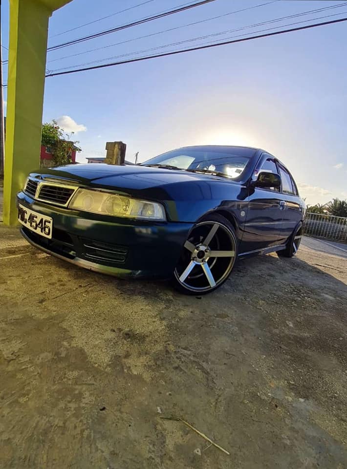 mitsubishi lancer