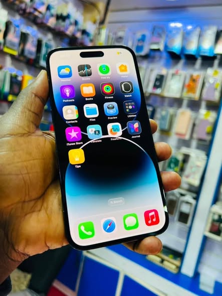 A picture of Iphone 14 pro max 256gb wifi only