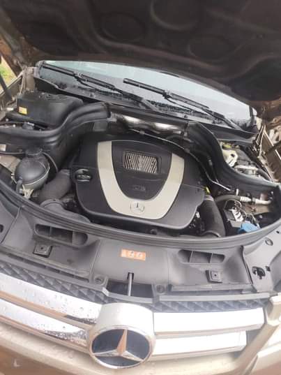 A picture of Foreign used Glk 350 2010 model Panoramic roof Full option