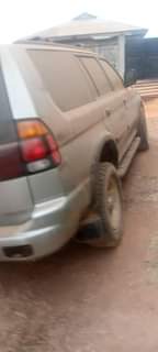 A picture of Mitsubishi Montero