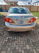 A picture of Tokunbo standard 09 Corolla with everything working perfect 08035813805