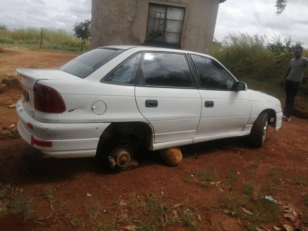 cars under 1000