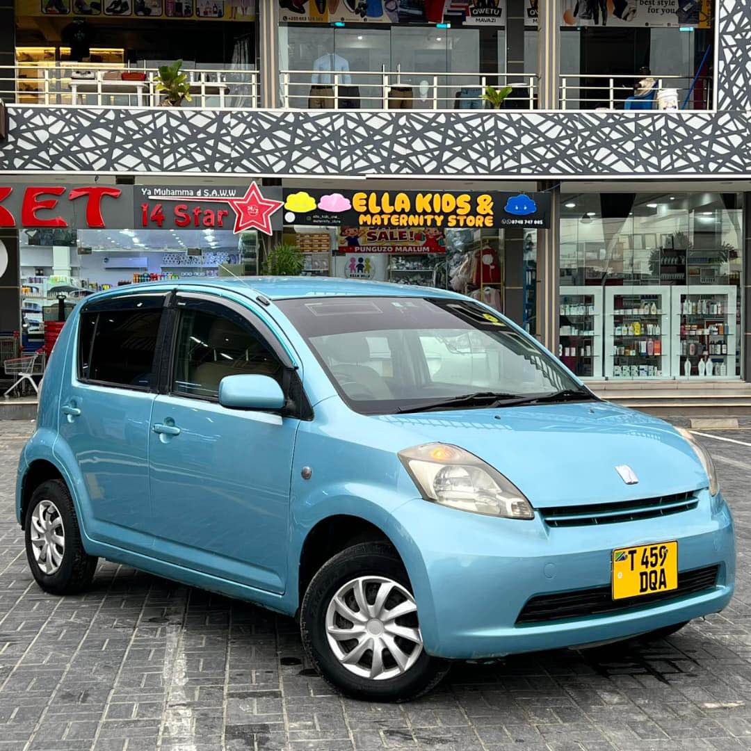 A picture of Toyota passo on sale price 7 8M0753322015