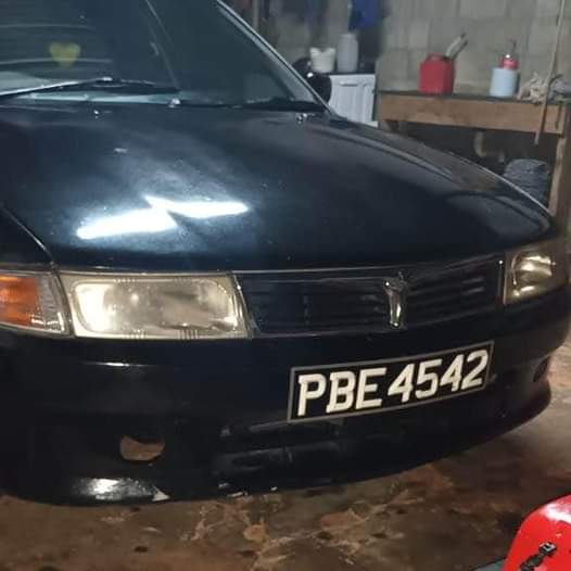 mitsubishi lancer