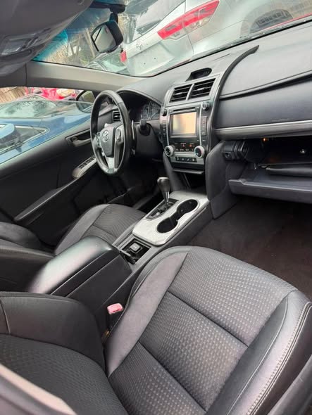 A picture of 2013 Toyota camry se