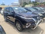 A picture of fortuner 7 seats