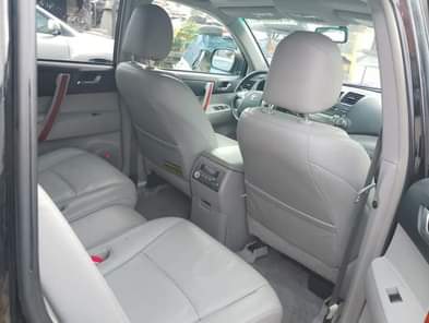 A picture of 2008 Highlander limited edition tokumbo keyless accident free Price 13m