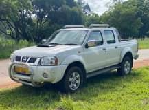 used nissan np300