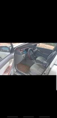 A picture of Toyota Corolla 04