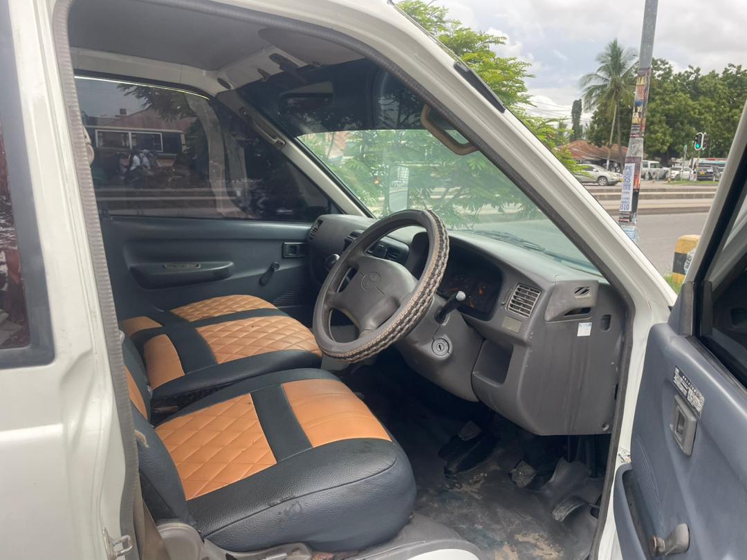 A picture of TOYOTA TOWNACE
