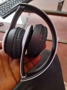 A picture of Wireless headphones