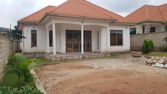 houses entebbe